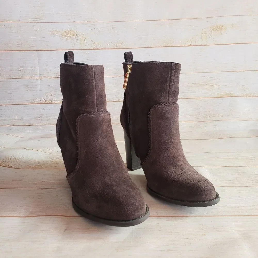 Nine West Suede Block Heel Almond Toe Ankle Boots Booties Dark Brown Size 8M